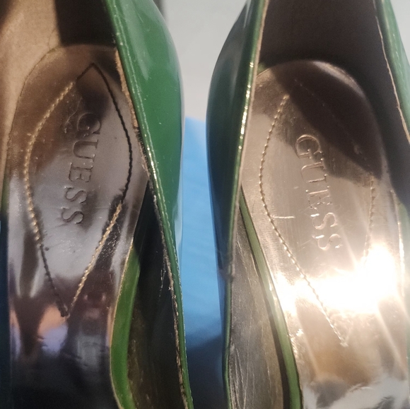 💚 Guess Leather Heels. Size 7 💚 - Picture 4 of 5